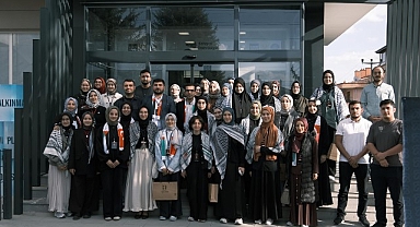 Kudüs Çalışma Grubu’nun “Hakikate Bir Geçit” Çalıştayı Liseli Gençlere Filistin Farkındalığı Kazandırıyor