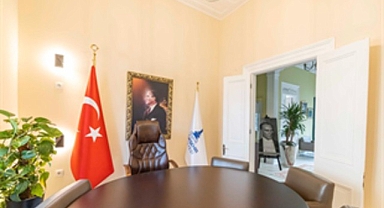 Başkan Tugay “Ay Yıldızlı Konak” seçimini anlattı