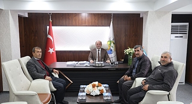 Halk Günü’ne Yoğun İlgi: Başkan Yıldız Vatandaşlarla Tek Tek İlgilendi