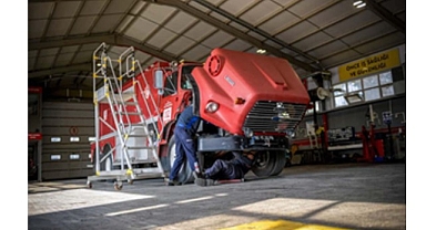 İtfaiye araçlarının bakım üssü: Mekatronik Atölyesi